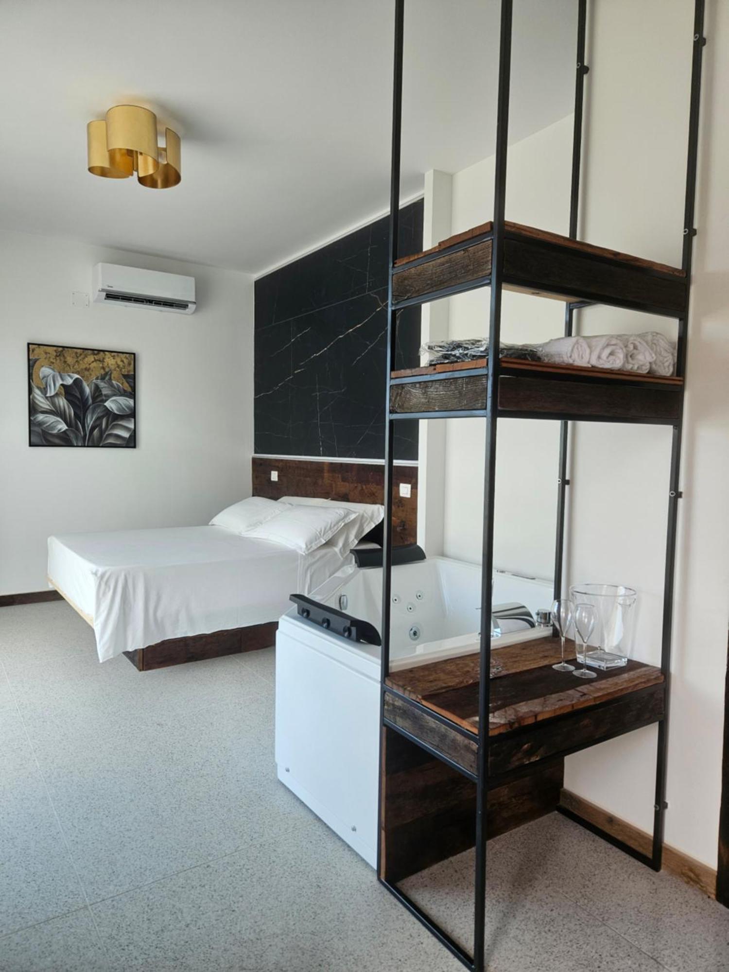 Dada Suites And Sea Сан-Сальво Экстерьер фото