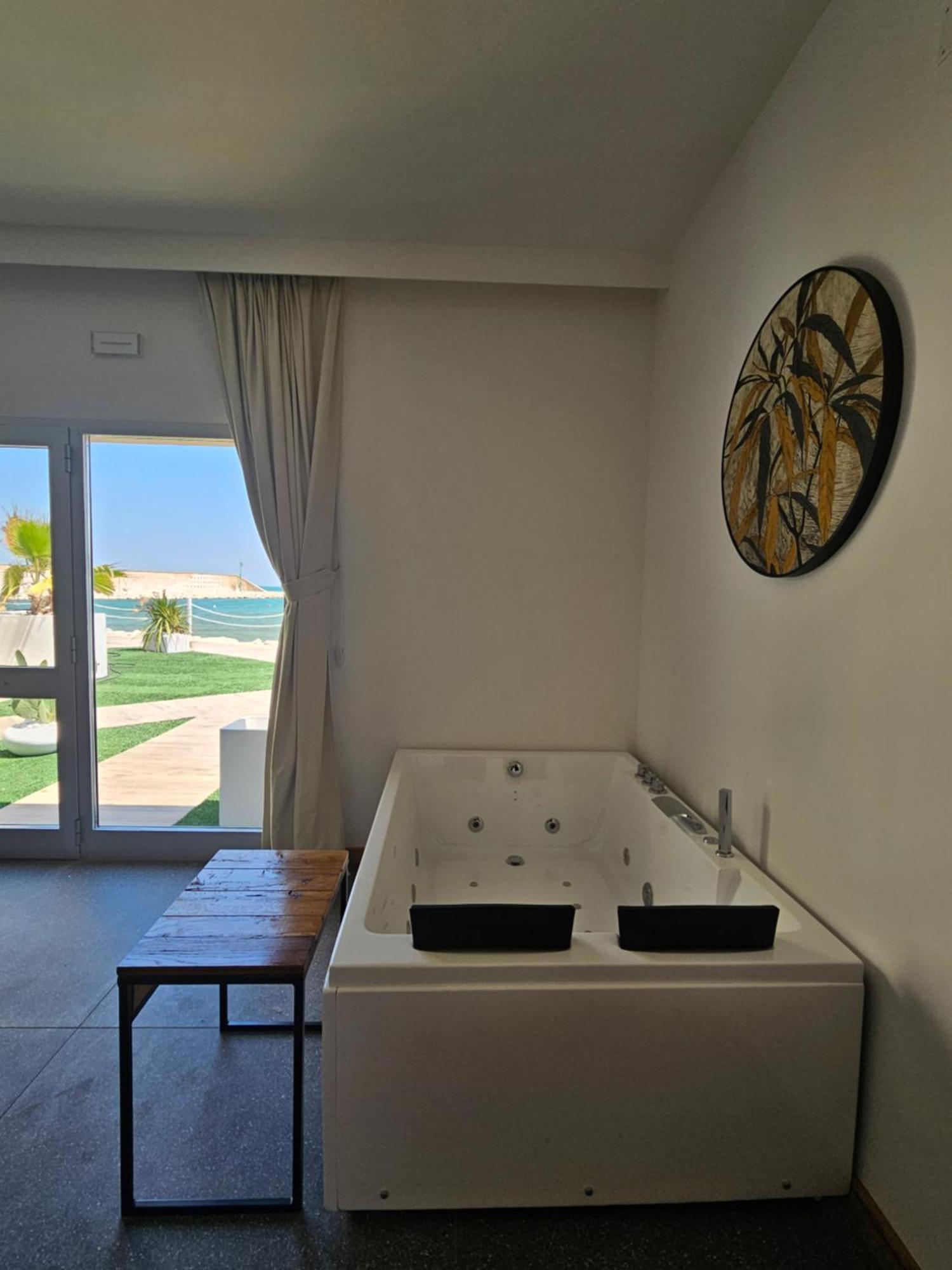 Dada Suites And Sea Сан-Сальво Экстерьер фото