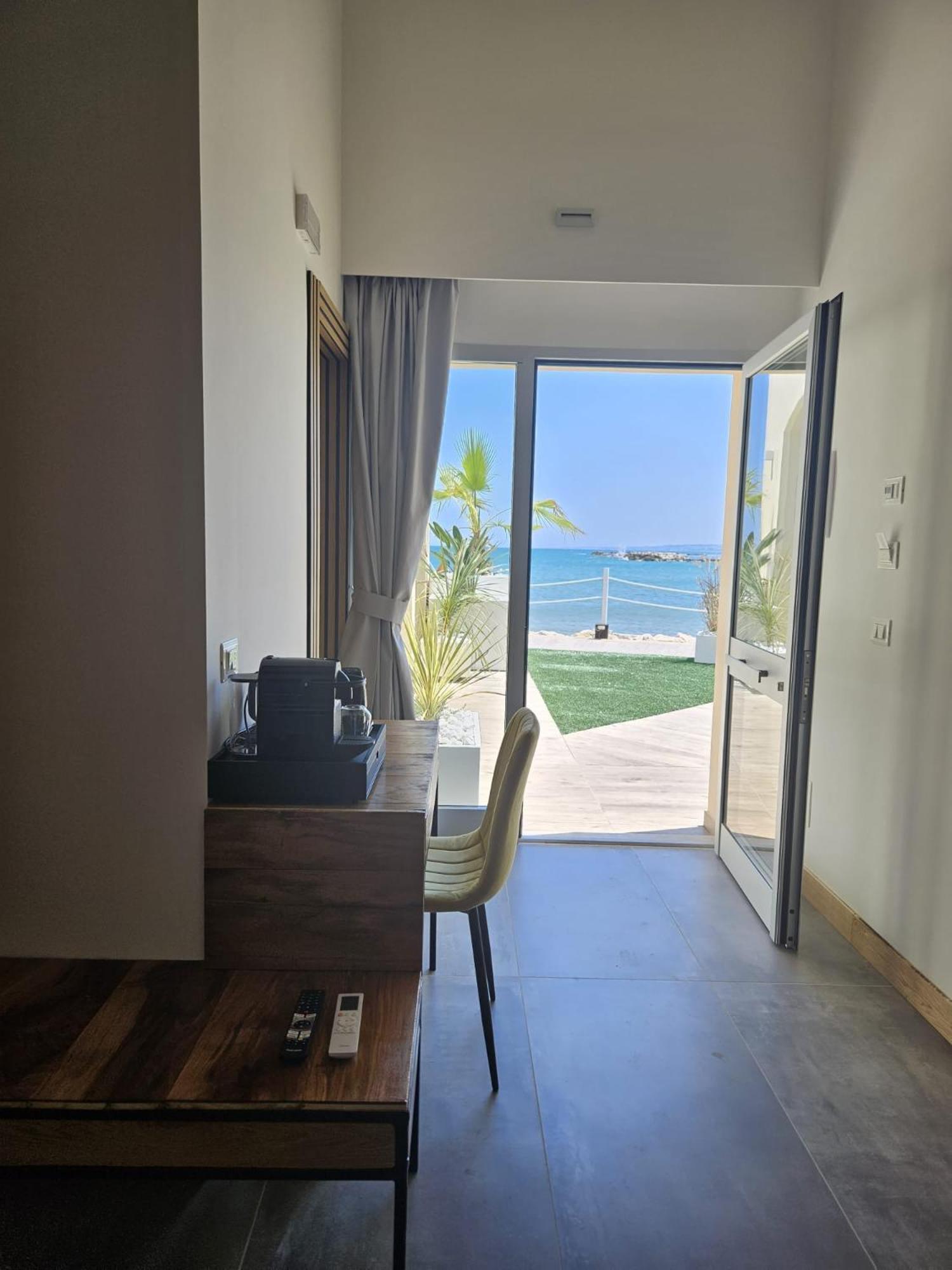 Dada Suites And Sea Сан-Сальво Экстерьер фото